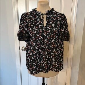 Max Studio Black and White Flutter Sleeve Blouse